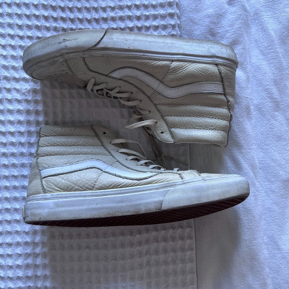 Vans Cream Leather Sk8-Hi Slim Sneaker - Picture 3 of 7